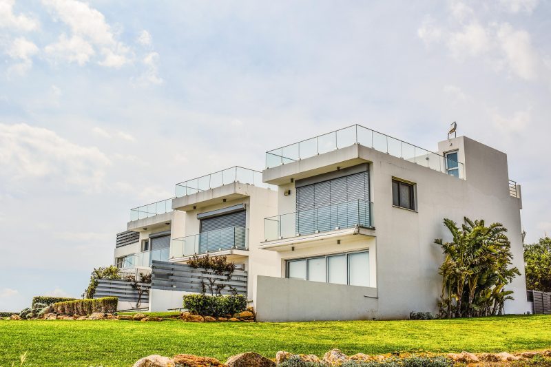 Modern secluded house